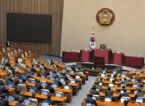 韩国总统尹锡悦宣布解除紧急戒严令，政坛对立加剧